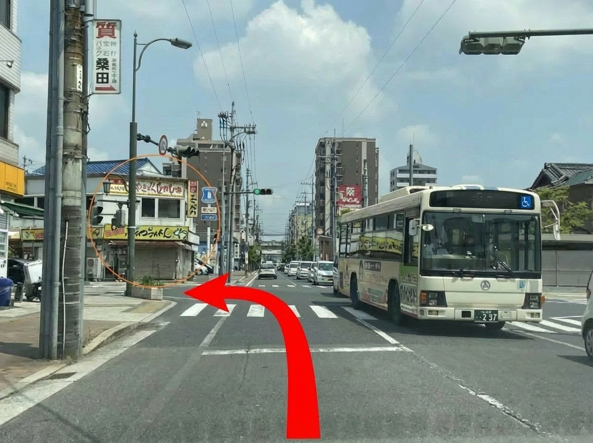 笠岡町交差点 - お弁当屋さんが目印