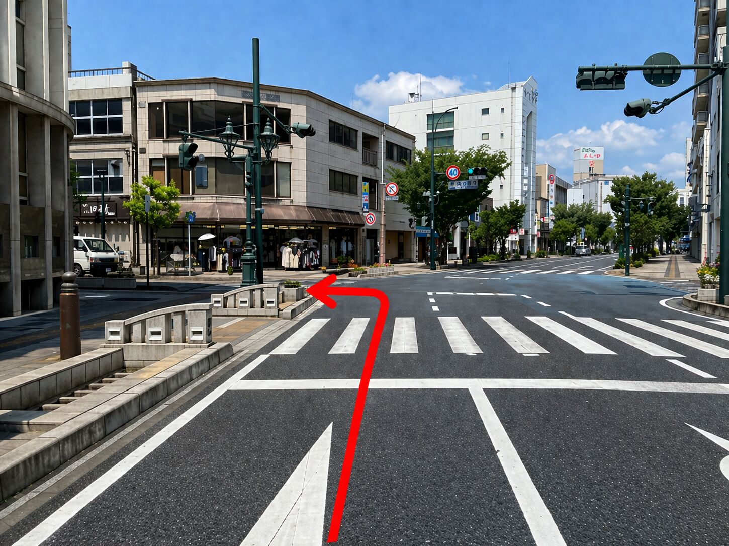 船町北交差点を左折する場所